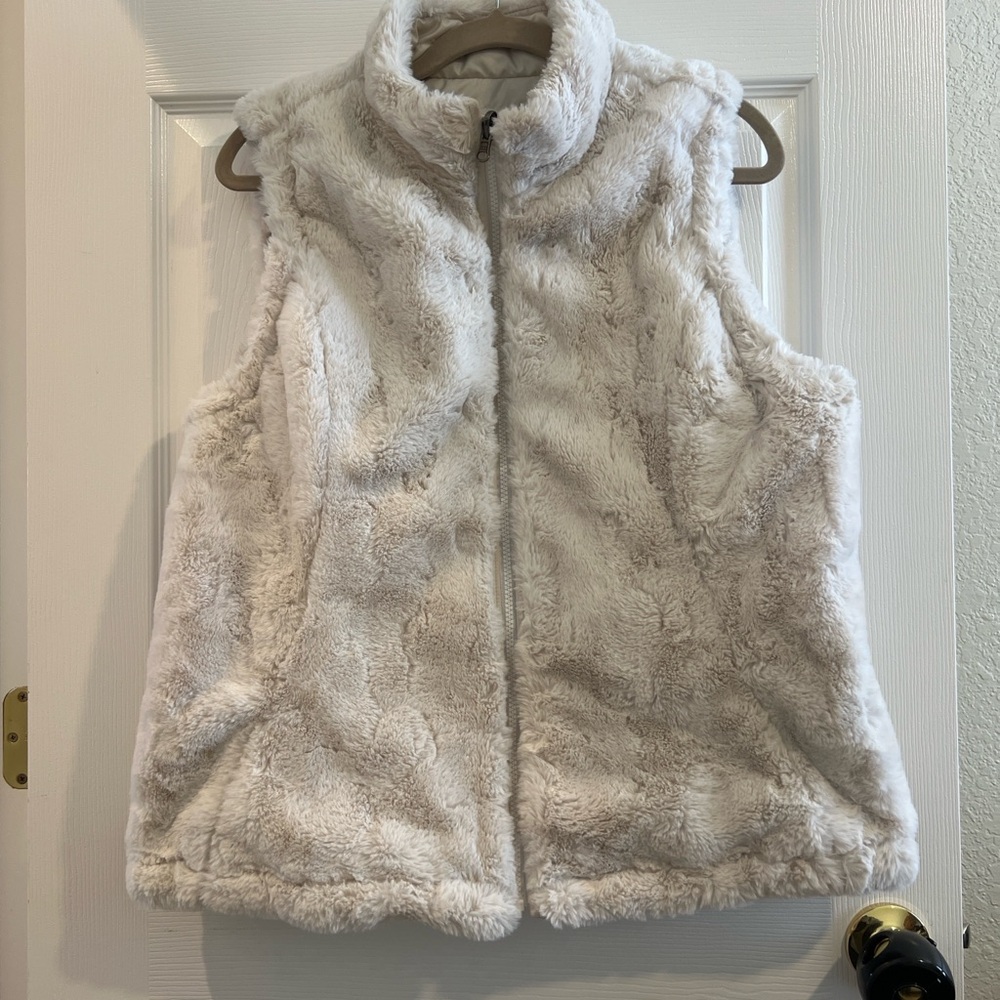 Nicole Miller White Faux Fur Vest/Reversible